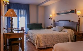 Hotel Dona Manuela